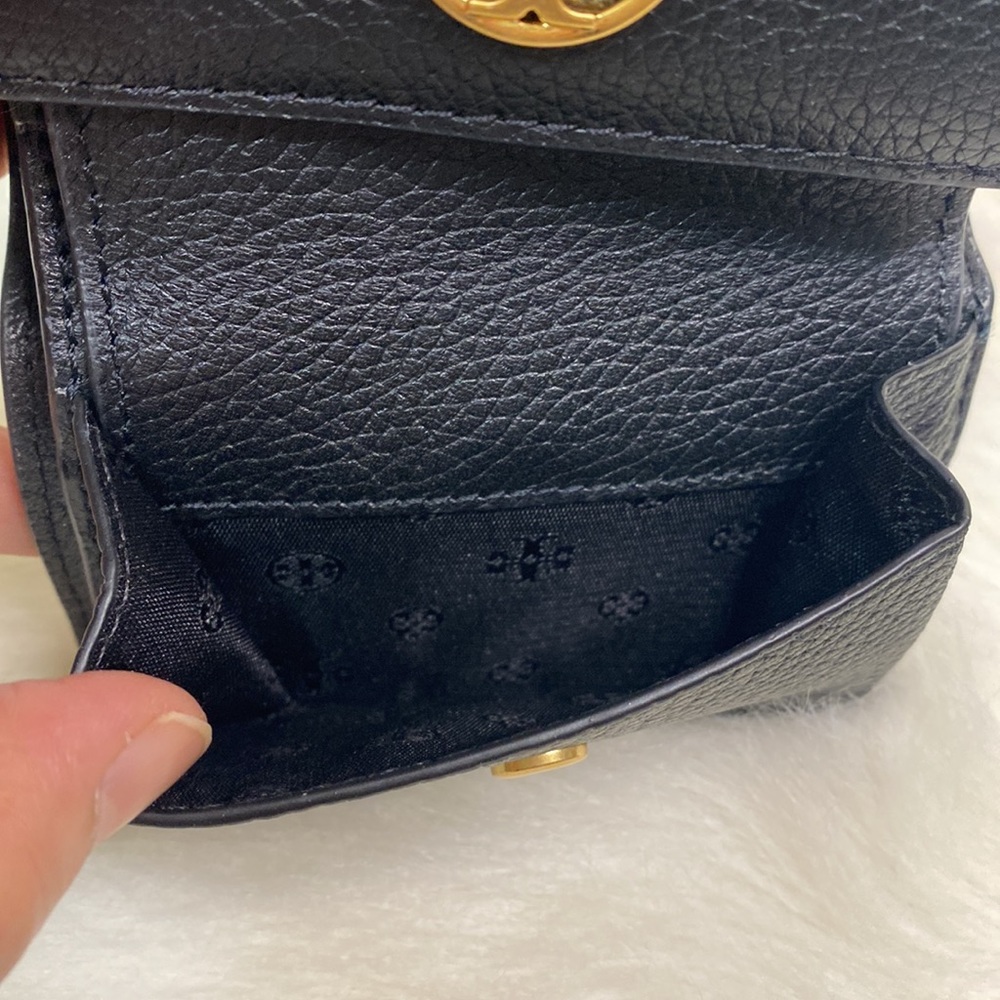 SOLD Tory Burch Grace trifold wallet - Picture 6 of 8